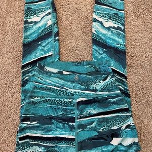 Lululemon Blue/White Marble Leggings